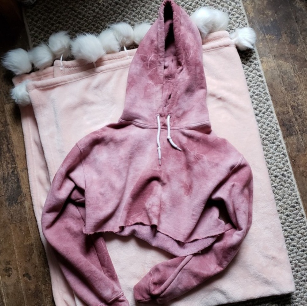 (SOLD) - Tie dye cropped hoodie